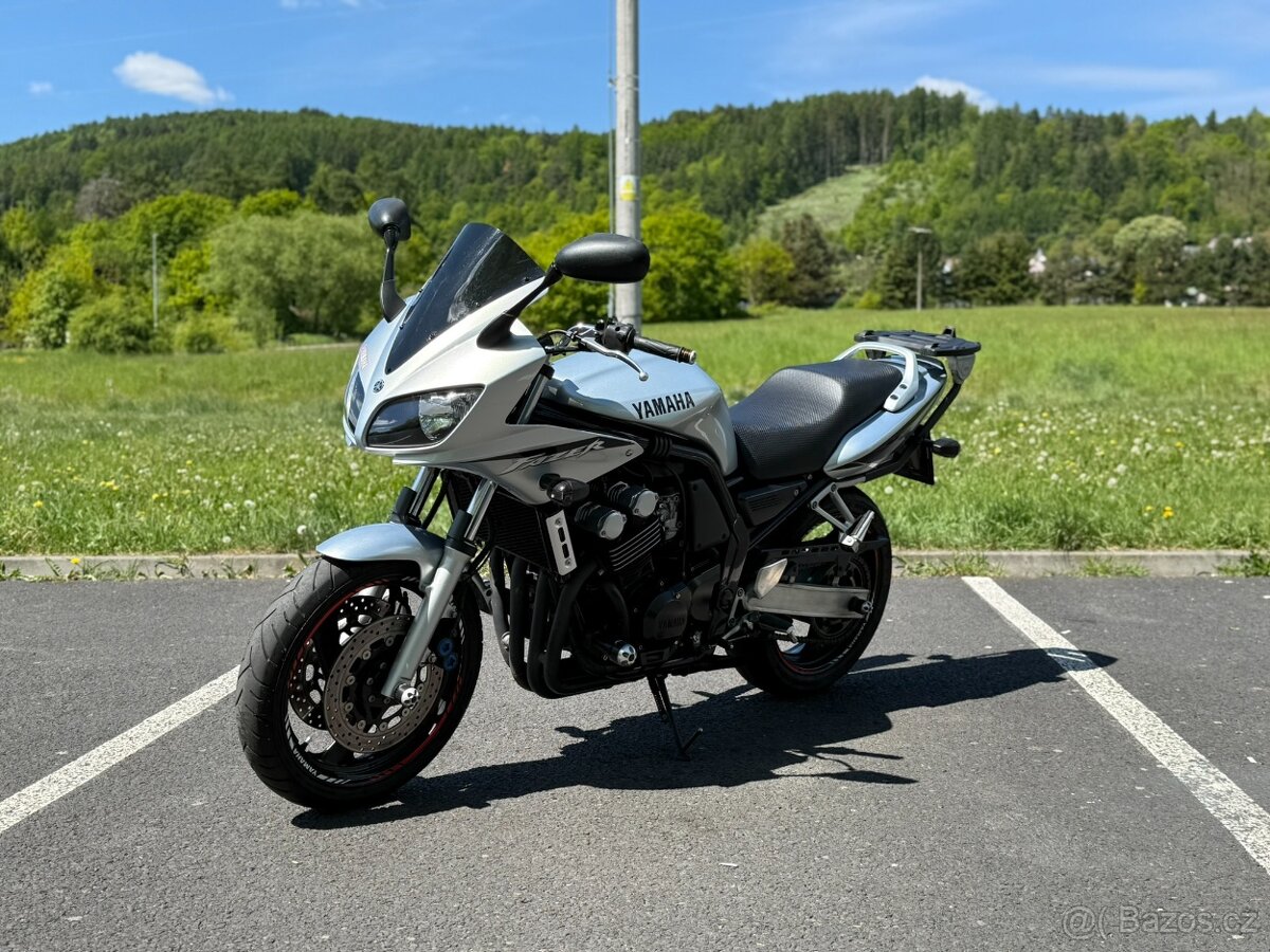 Yamaha FZS 600 Fazer