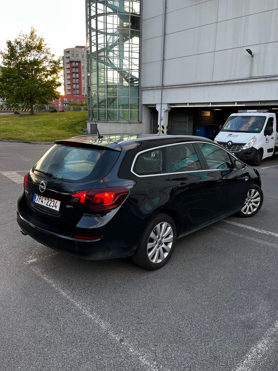 Opel Astra Sport Tourer 2,0 CDTI