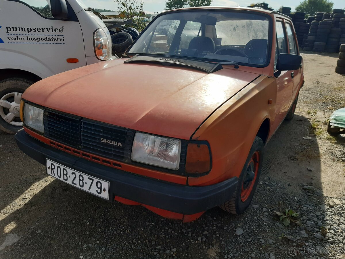 Skoda 120L 1988 BEZ TP - POJIZDNA, CELA nebo DILY