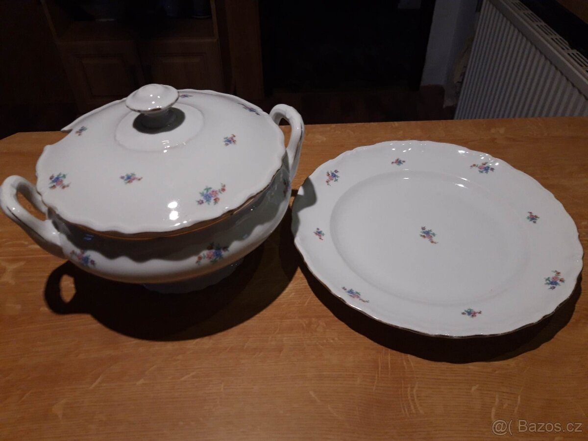 Retro porcelán