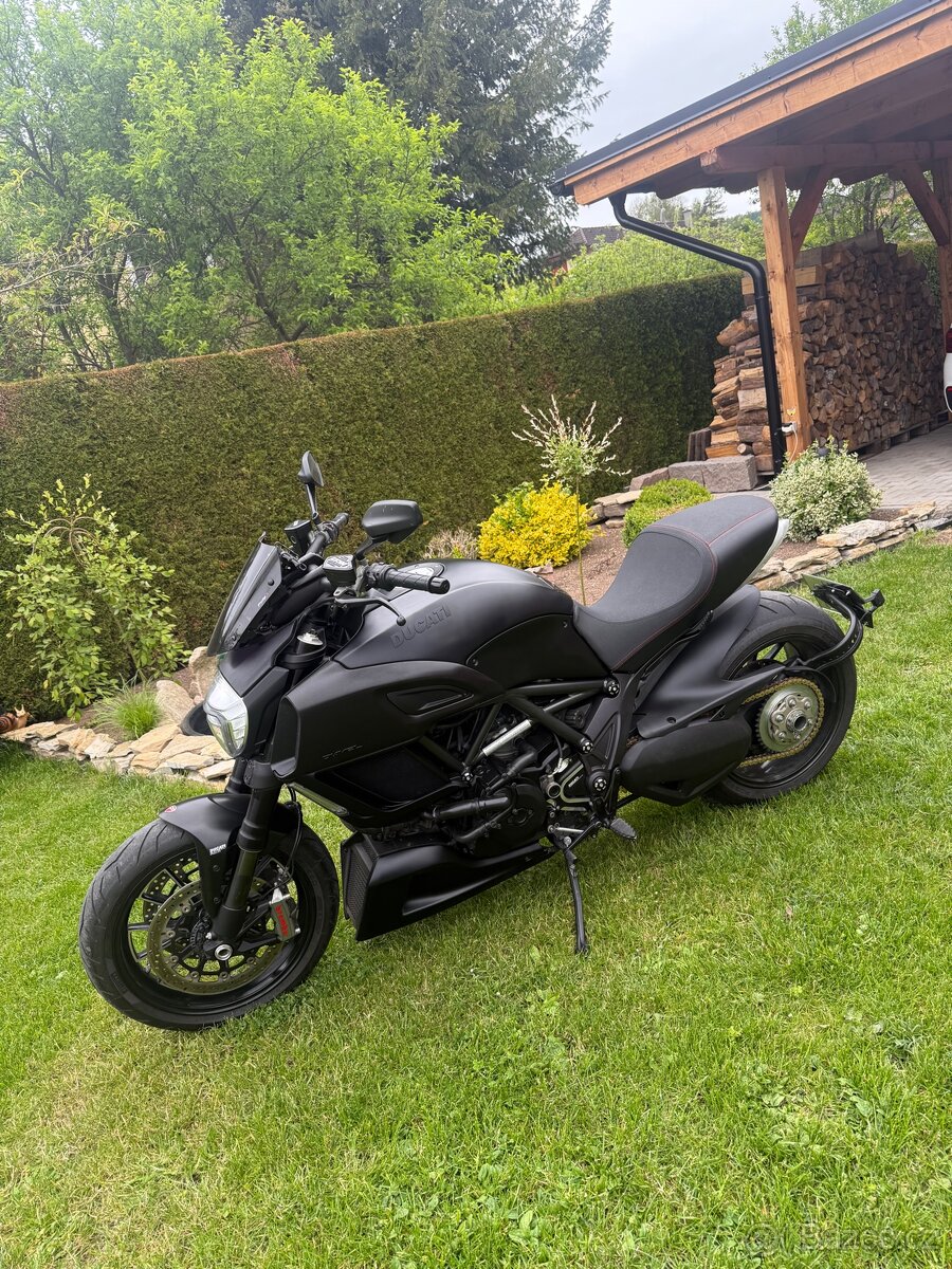 Ducati Diavel 1200 r.v. 2015
