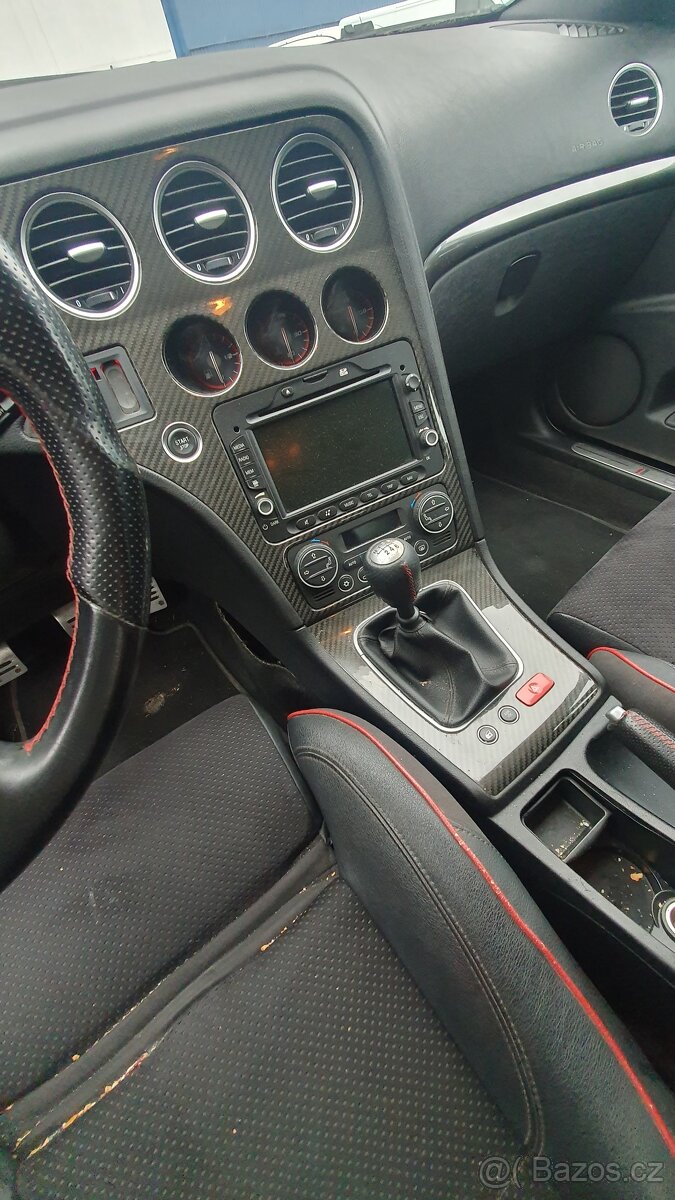 Originálny karbónový dekor Alfa Romeo 159