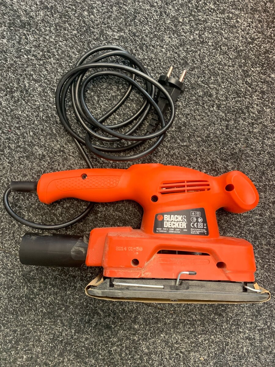 Black decker vybrační bruska