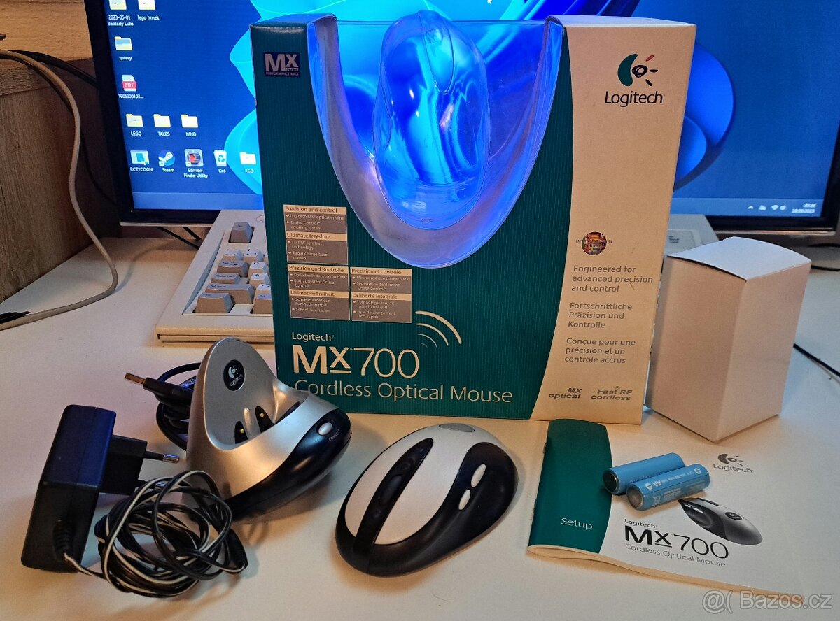 Logitech MX700