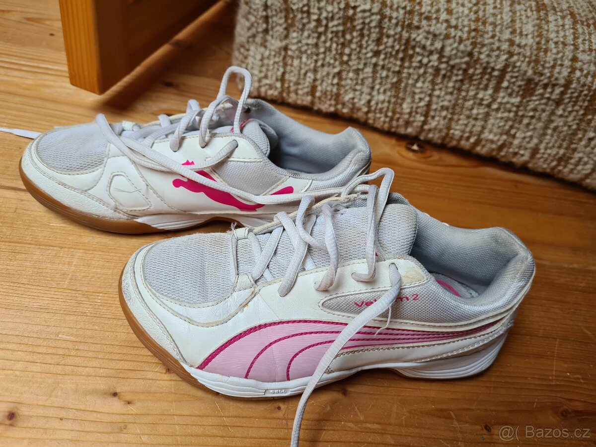 Sálové boty Puma dívčí vel. 34