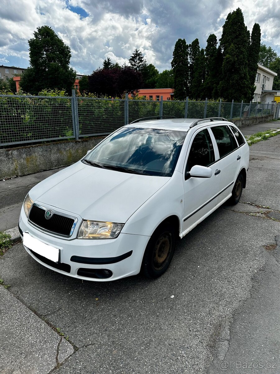 Pronájem AUTA - Škoda Fabia Combi