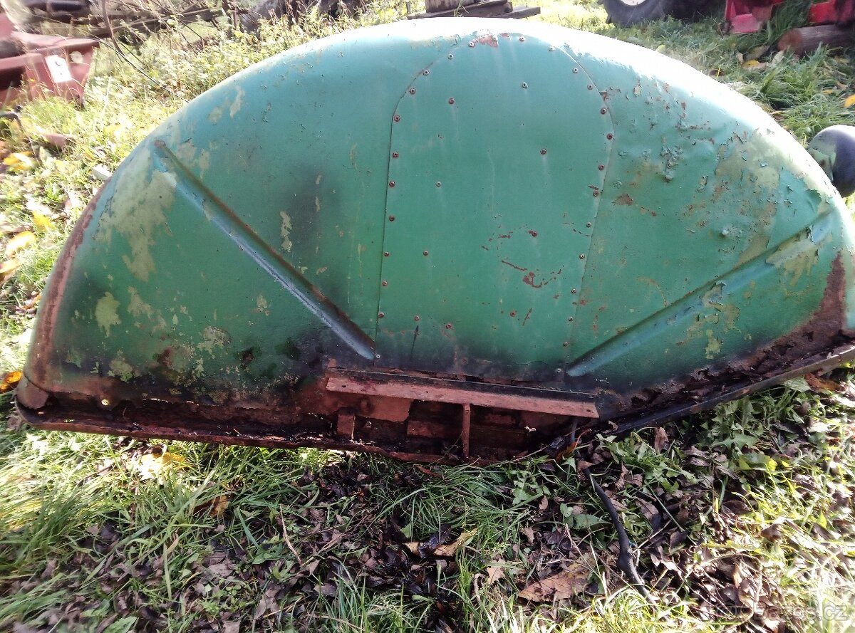 Zadní Blatníky Zetor super 50