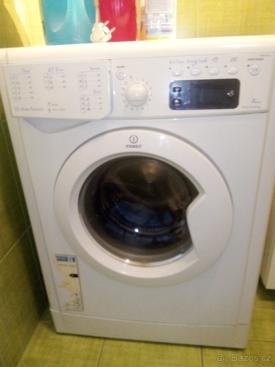 Pračka Indesit