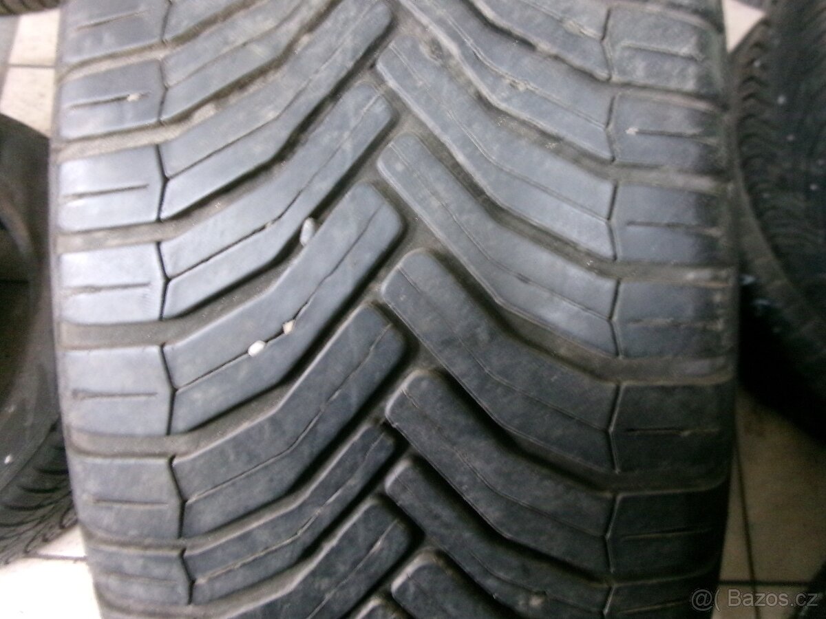 205/60 R16 MICHELIN (5mm) č.15370/b7