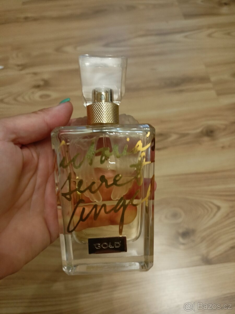 Parfémy a toaletní vody