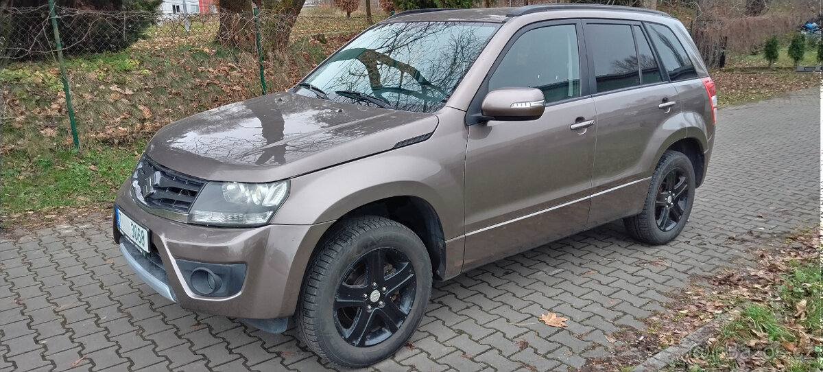 Suzuki Grand Vitara 2.4 benzín