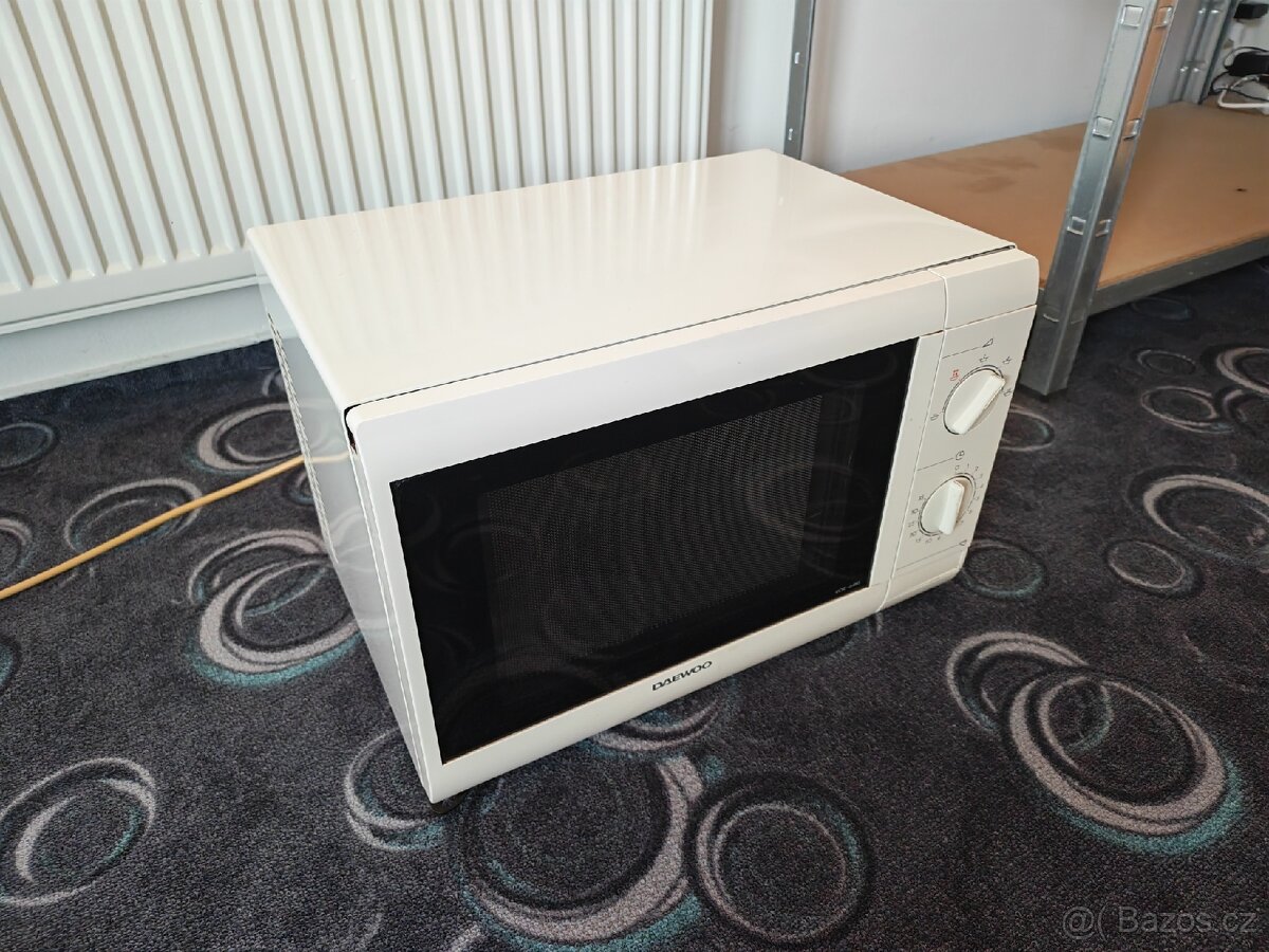 Mikrovlnka Daewoo