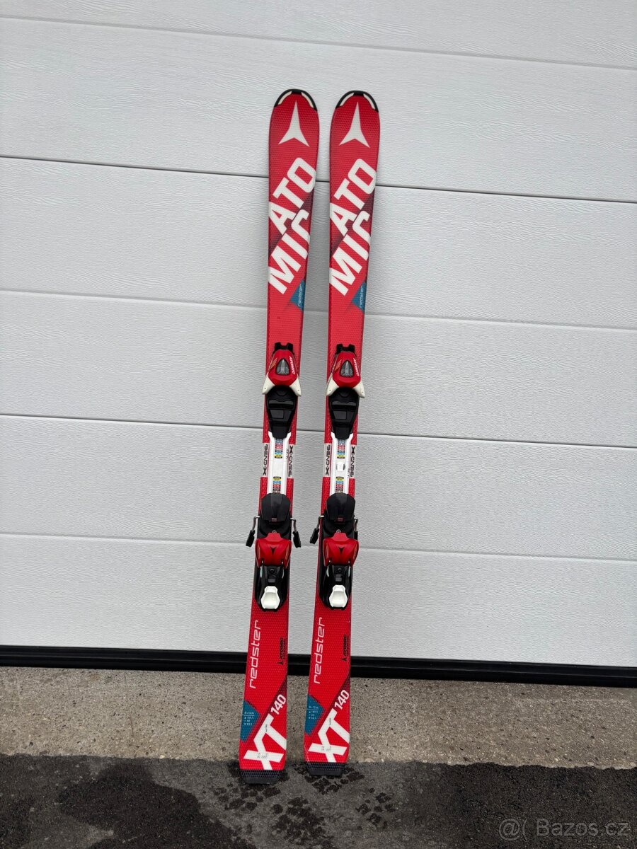 Prodám junior Atomic XT Redster 140 cm lyže