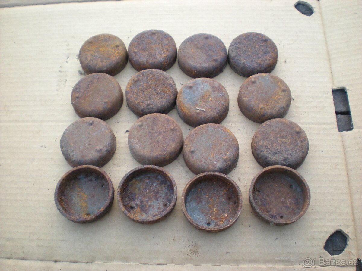 Čepička kovová na plotový sloupek