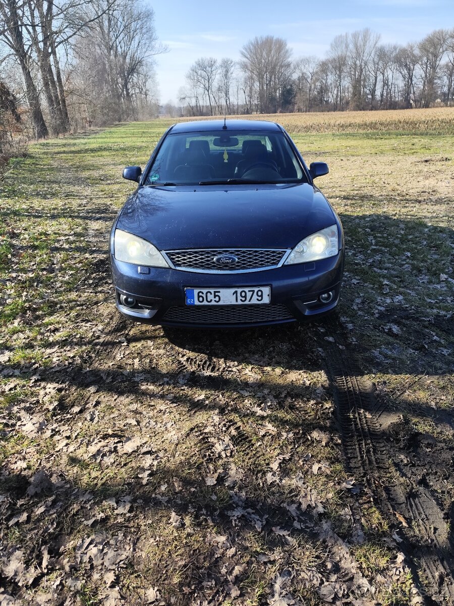 Mondeo mk3 2.2 114kw St-packet sedan