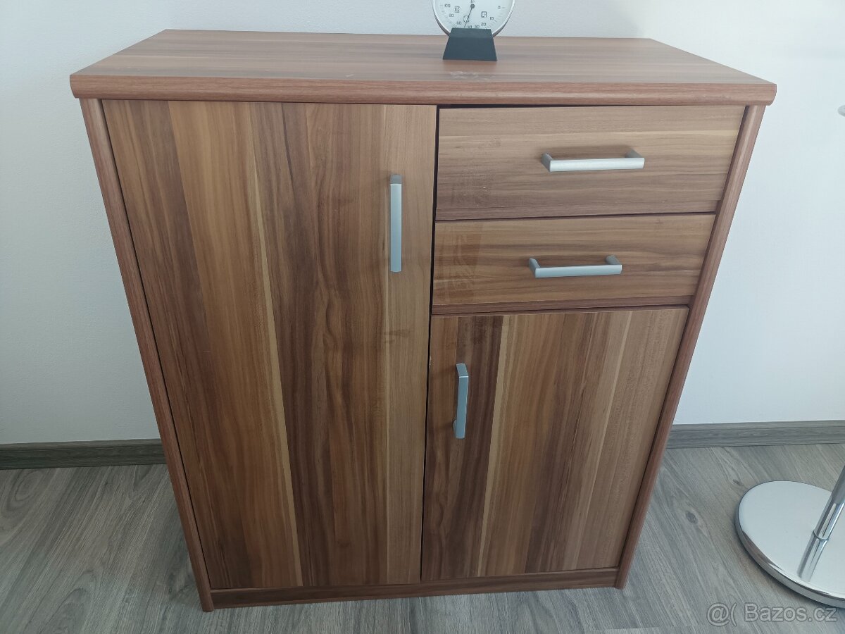 Komoda - ořech