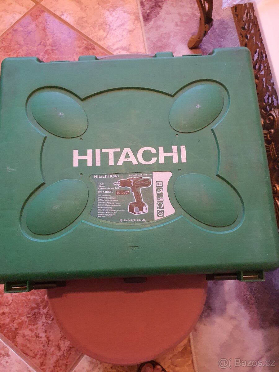 Aku vrtacka hitachi