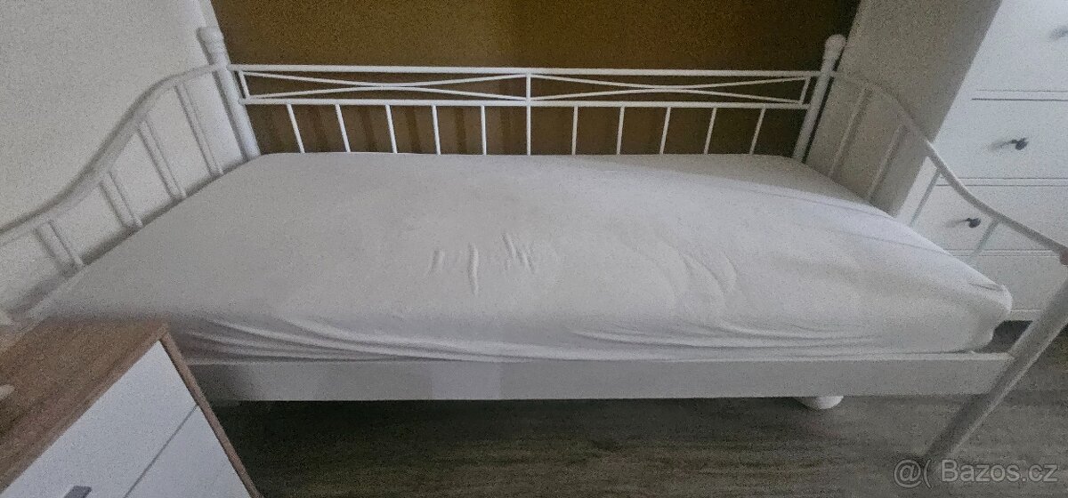 Postel vč matrace