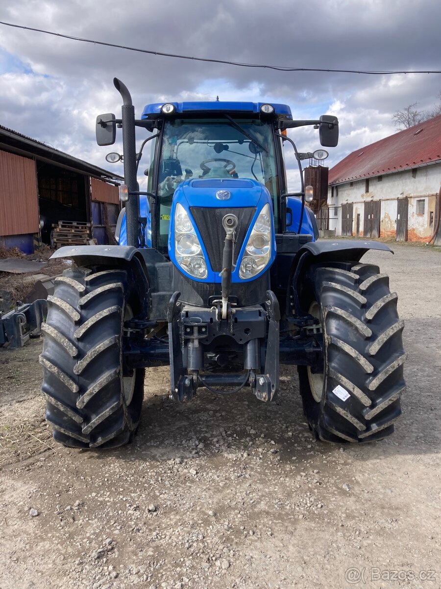 Traktor New Holland T7.250