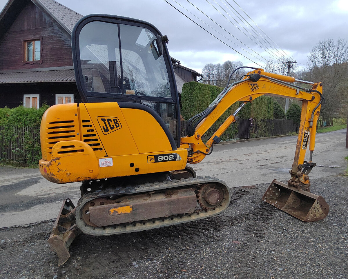 Mini bagr JCB 802, rok 2004, 315 000Kč + DPH