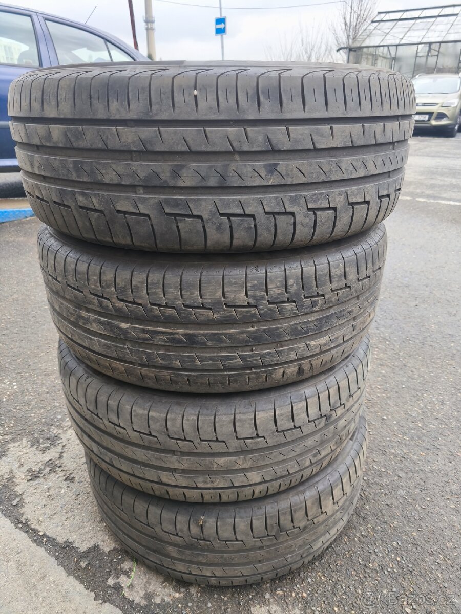 Continental PremiumContact6 215/55 R17 94V