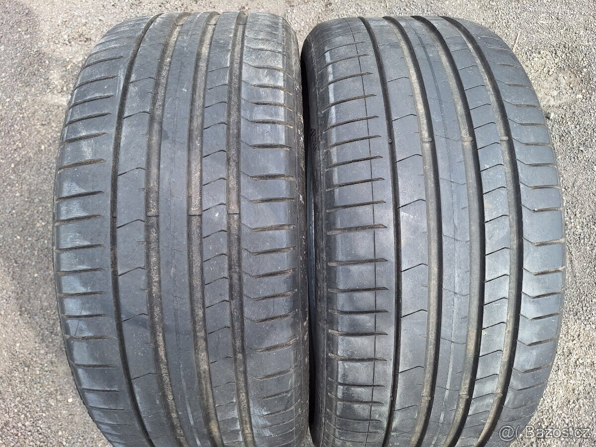 275/35/22 Pirelli Letní 5,5 mm