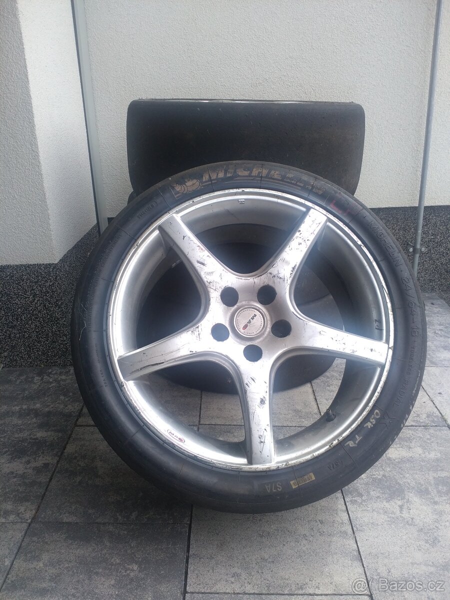 Slicky Michelin 24/64-18