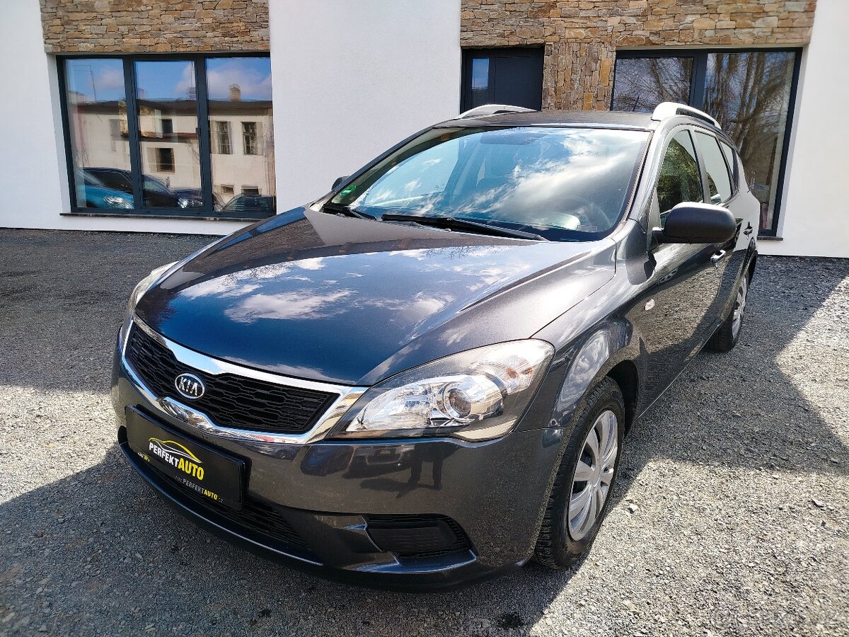 Kia Ceed 1.4i 66kW, r.v. 3/2011, najeto 146.688km