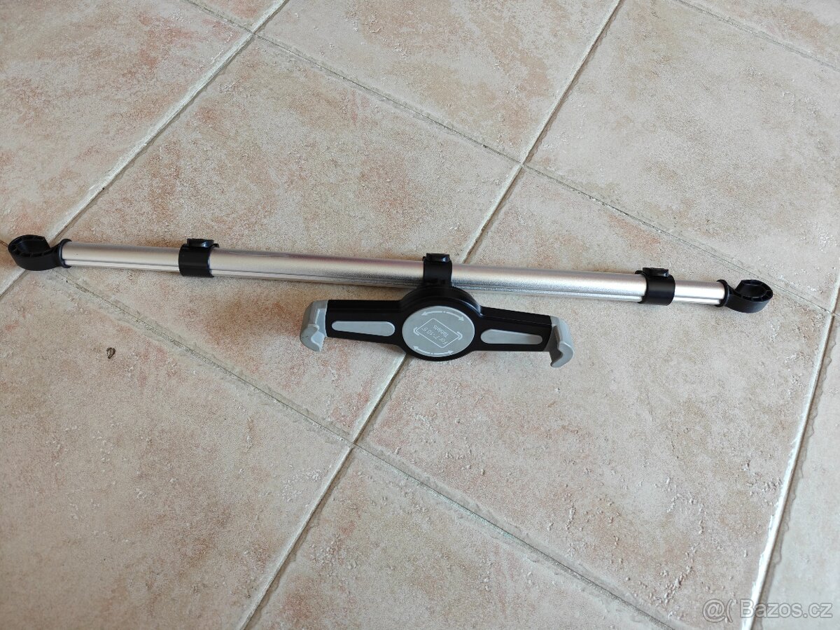 Držák na tablet/mobil do auta