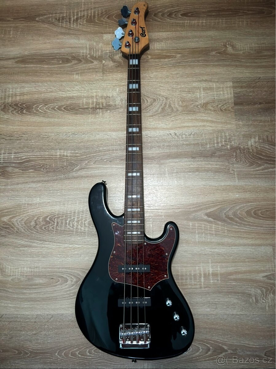 Cort bass