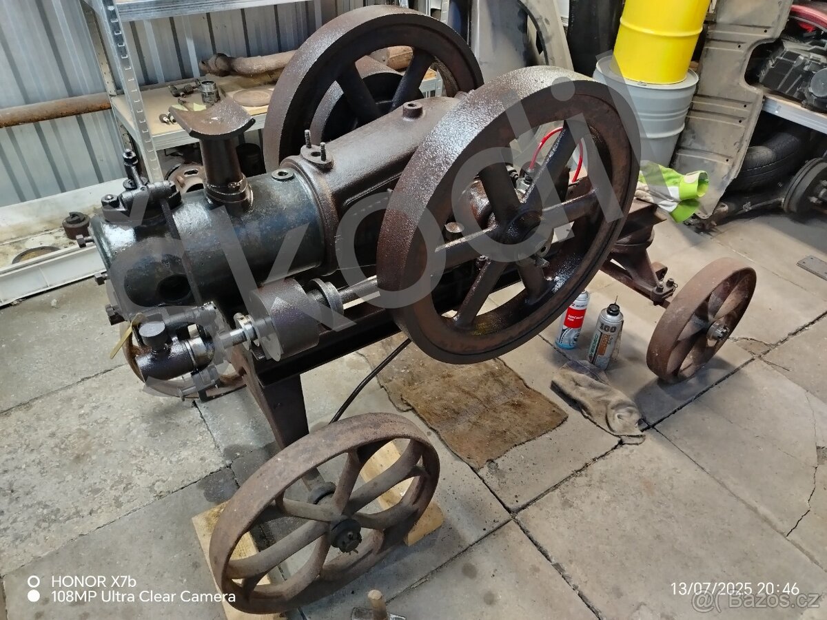 Stabilní motor lorenz