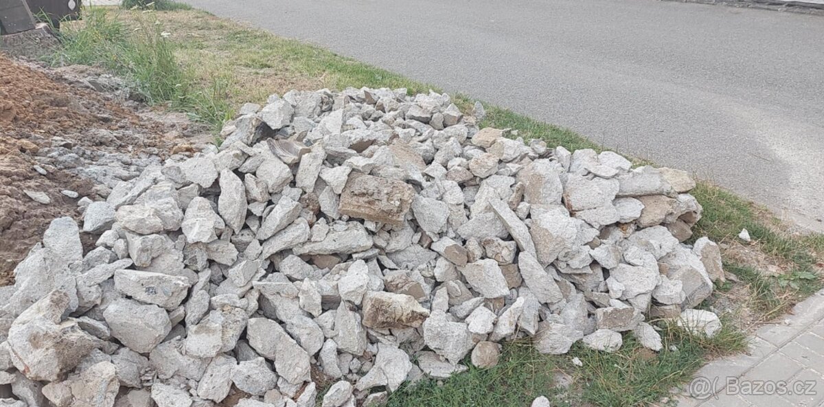 Suť, beton