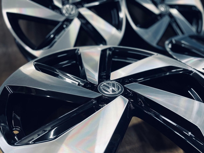 TOP kola 18” Volkswagen Golf VII/7 GTi
