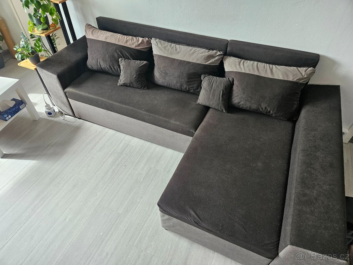 Prodám rozkládací sedačku s úložným prostorem