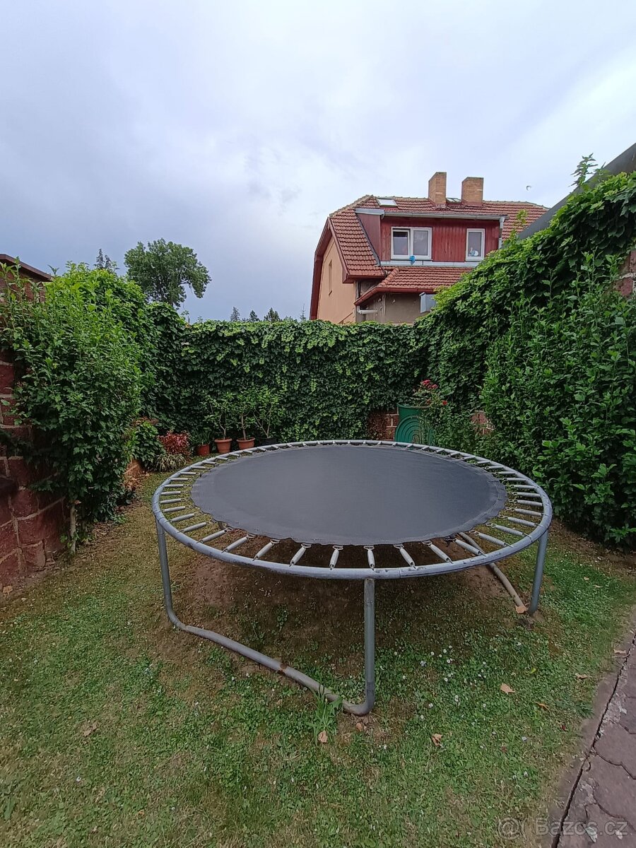 Trampolína za odvoz