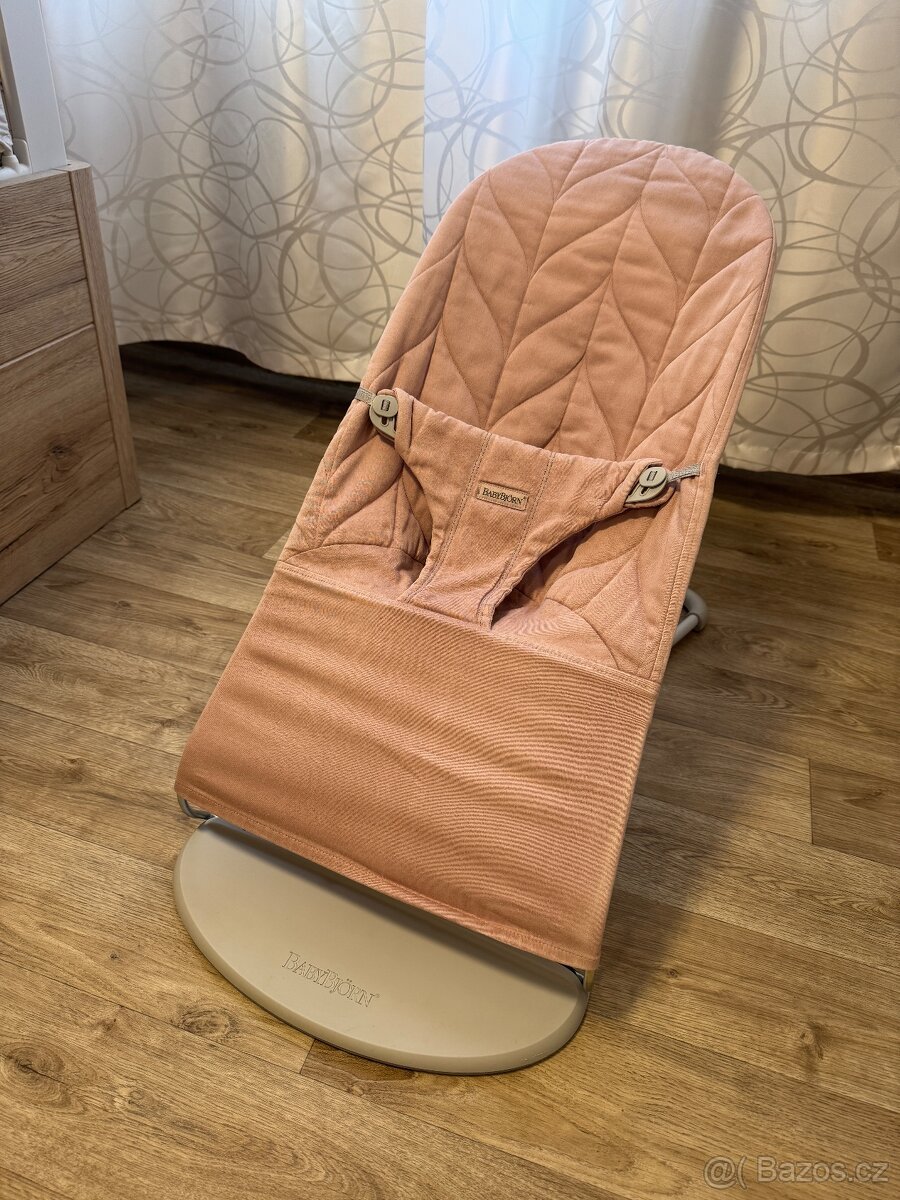 Lehatko houpatko babybjorn