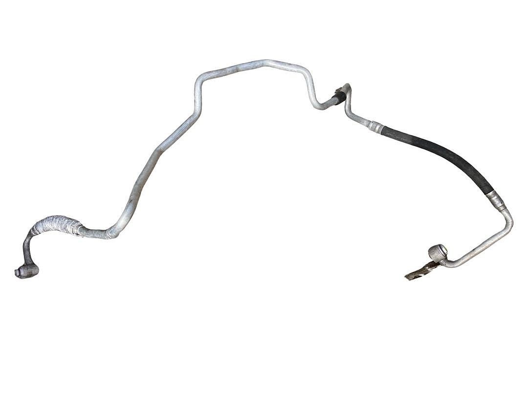 Trubka klimatizace 1K0820743FE Audi A3 8P sportback 2008