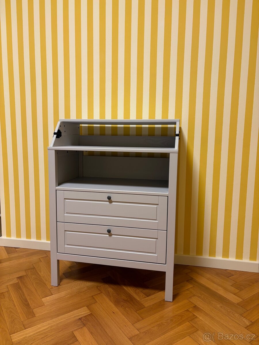 Přebalovací pult IKEA