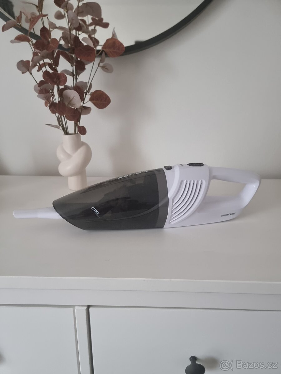 Ruční vysavač Silvercrest pro mokré a suché vysávání