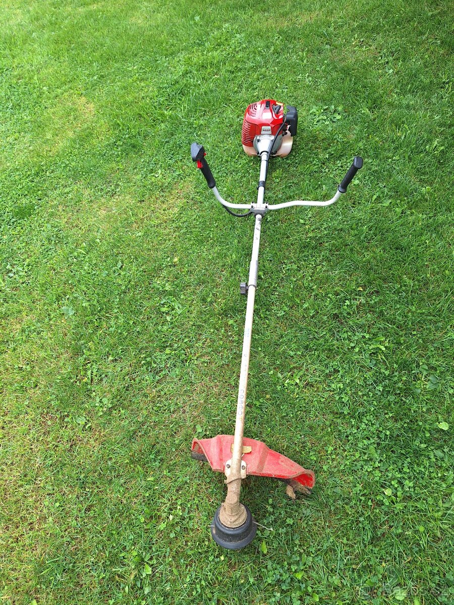 Motorový křovinořez - HECHT 152 BTS