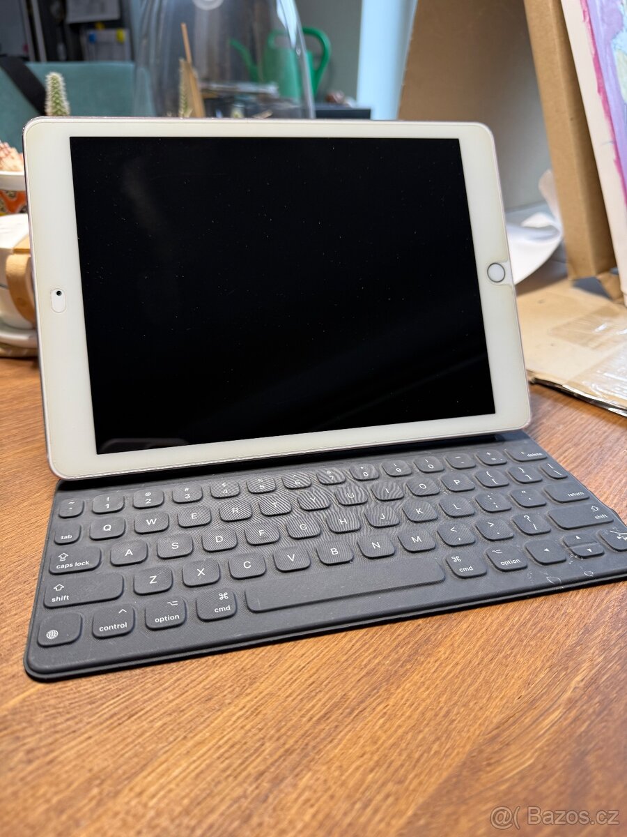 iPad Pro 9,7 paměť 256gb