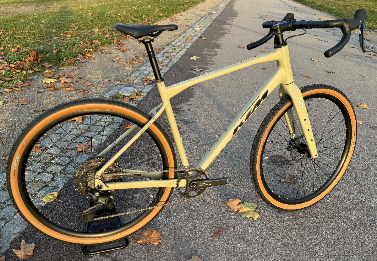 Gravel kolo KTM Gravelator 25
