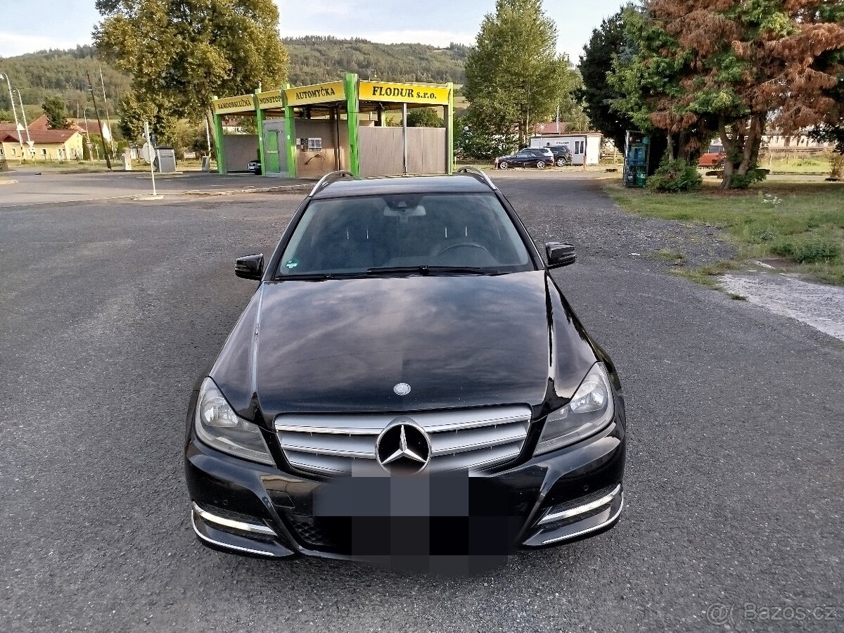 Mercedes C200 CDI Automat Elegant 2011 – 270 000 km