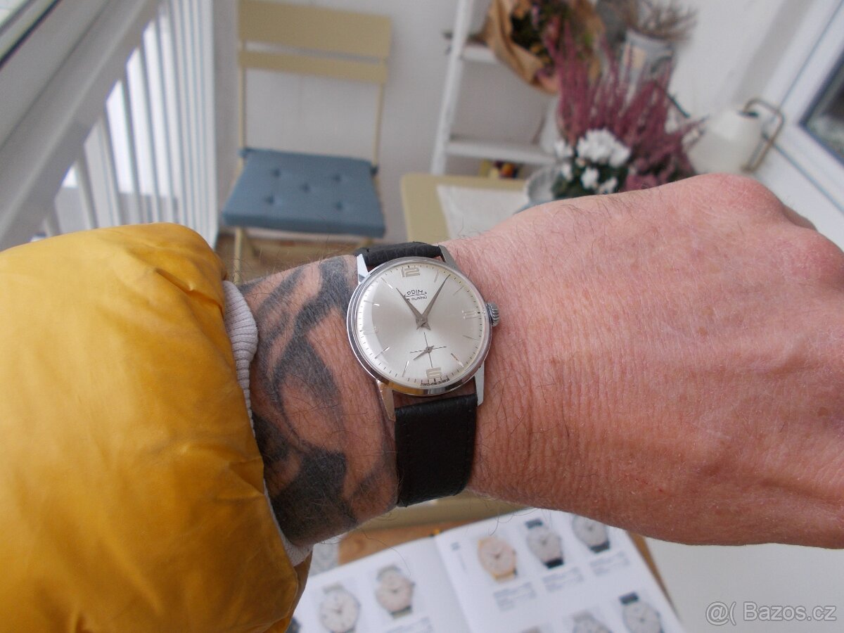 luxusni jak nove darkove hodinky prim rok 1968 top
