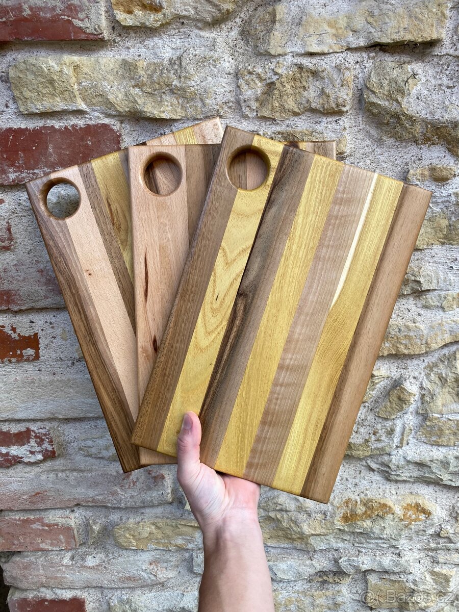 Dřevěná prkénka ruční výroba