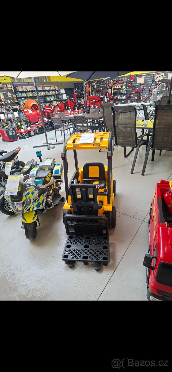 Dětské elektrické auto Hecht