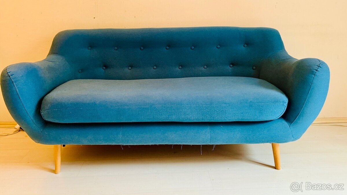 Designová dvoumístná sedačka z Bonami