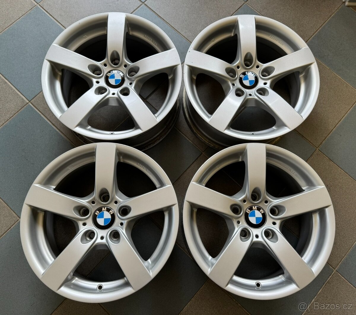 alu kola 16", rozteč šroubů 5x120 BMW VW T5/T6
