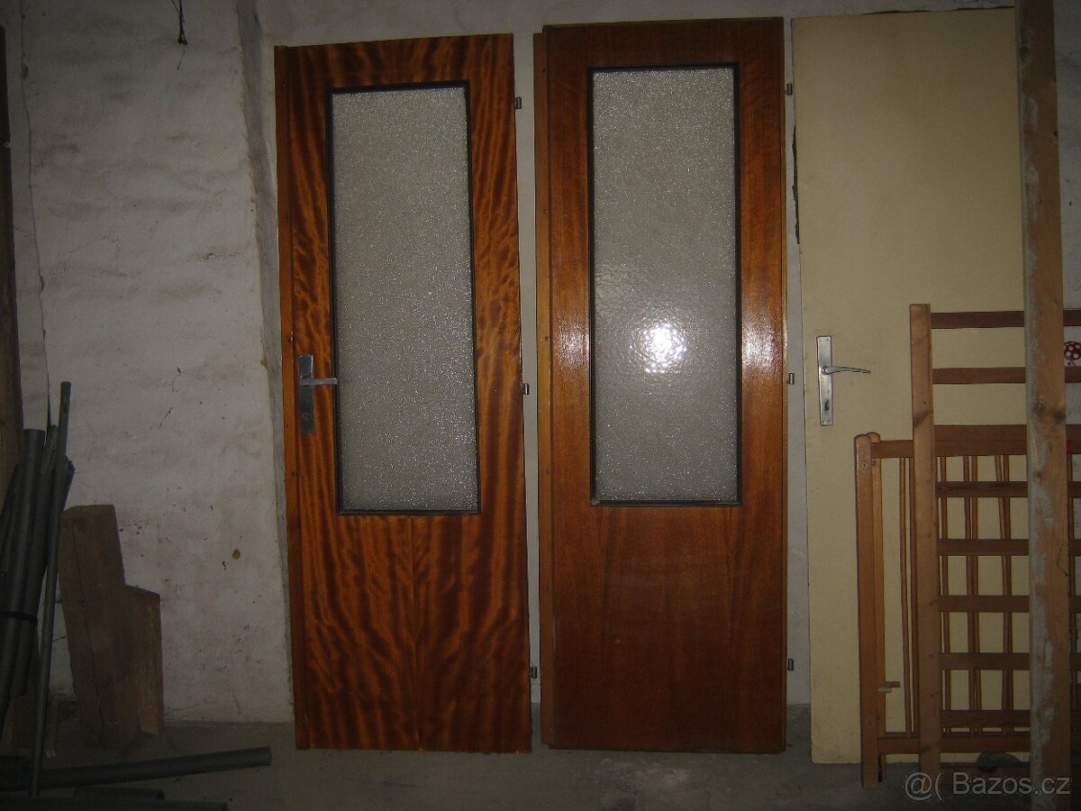 Dveře prosklené