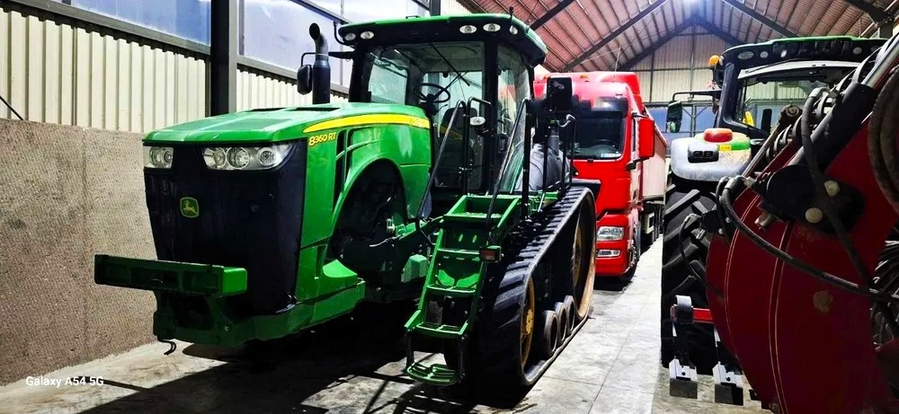 John Deere 8360RT 360 HP | Pásy | Rok 2012 | DPH